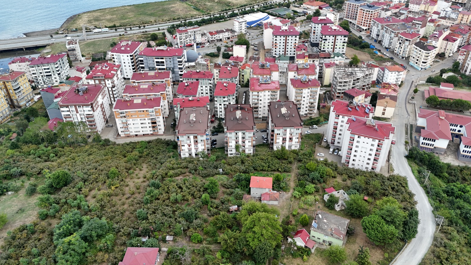 MABEL GAYRİMENKUL/ BEŞİKDÜZÜ/ FATİH MAH 214 m2 SATILIK ARSA